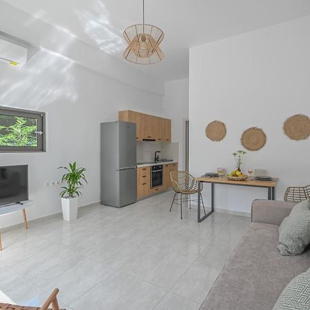Moka Apartments Chania  Bagian luar foto